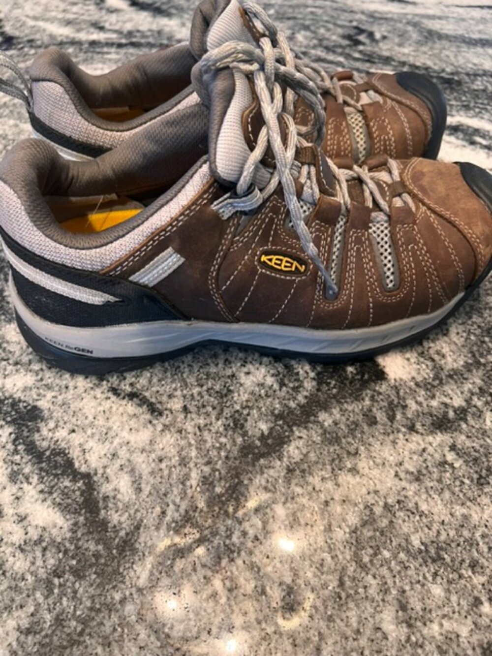KEEN Utility Women's Flint II Steel Toe Work Shoe Style #1023233 Brown Women 8.5